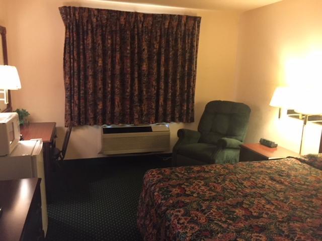 Haven Inn&Suites Monroe Buitenkant foto