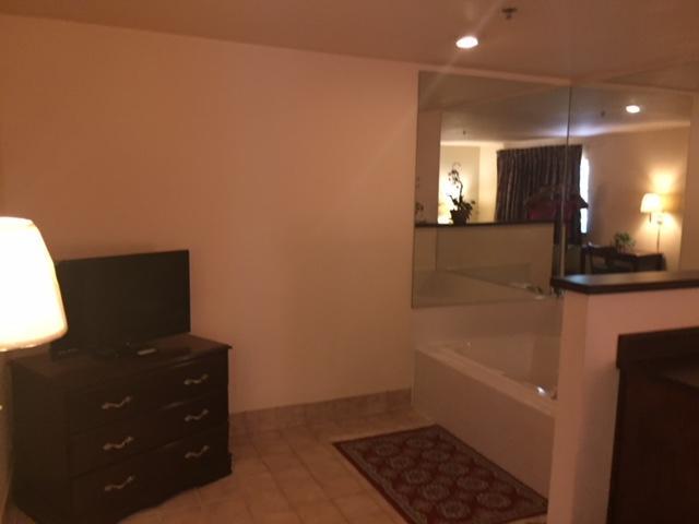 Haven Inn&Suites Monroe Buitenkant foto